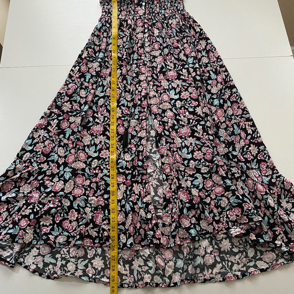 Beautiful Black Floral Maxi Skirt Front Slit Size Small - Picture 8 of 10